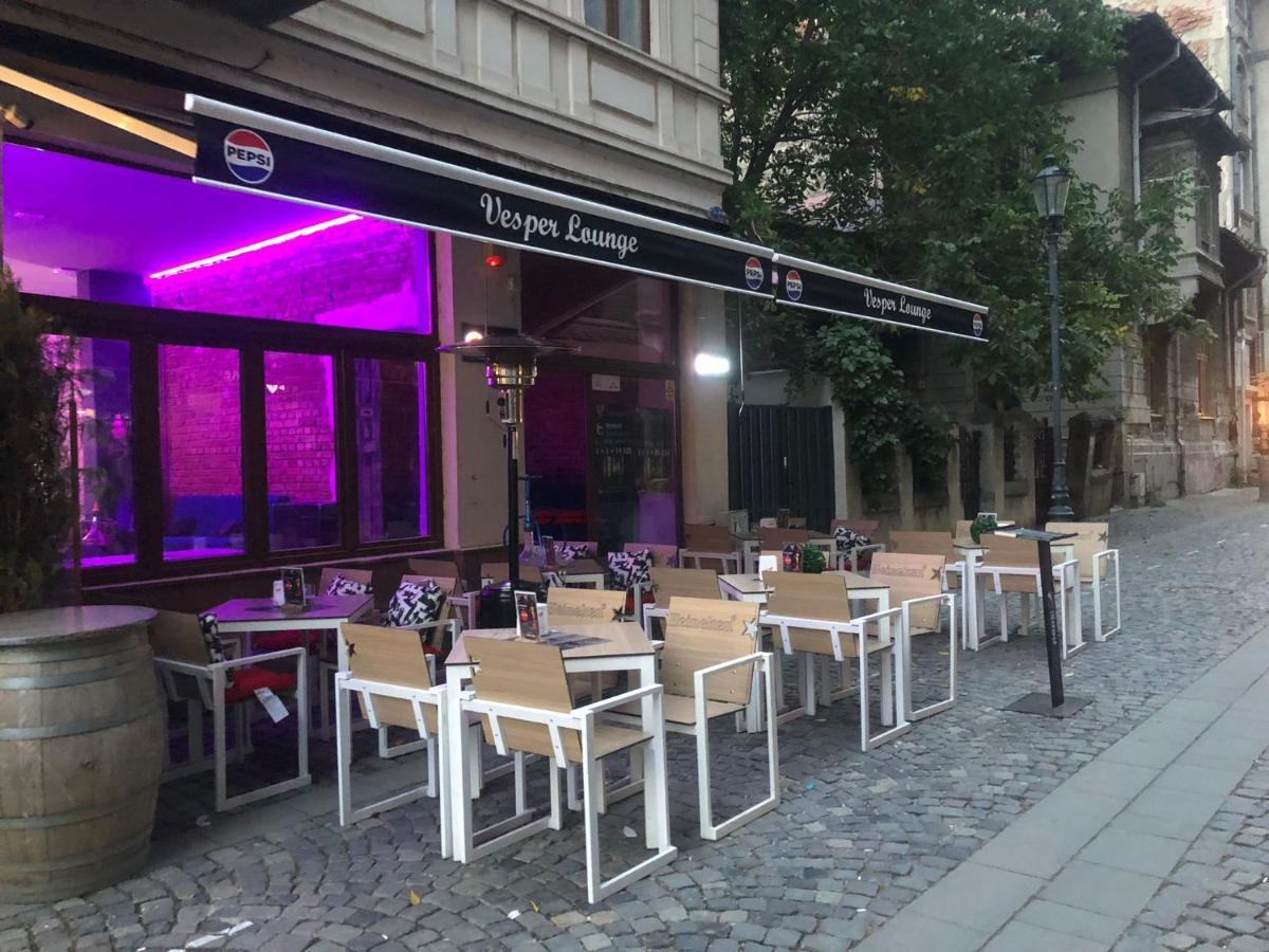 Old Town Bar Apartments On Street Tonitza Bucarest Extérieur photo